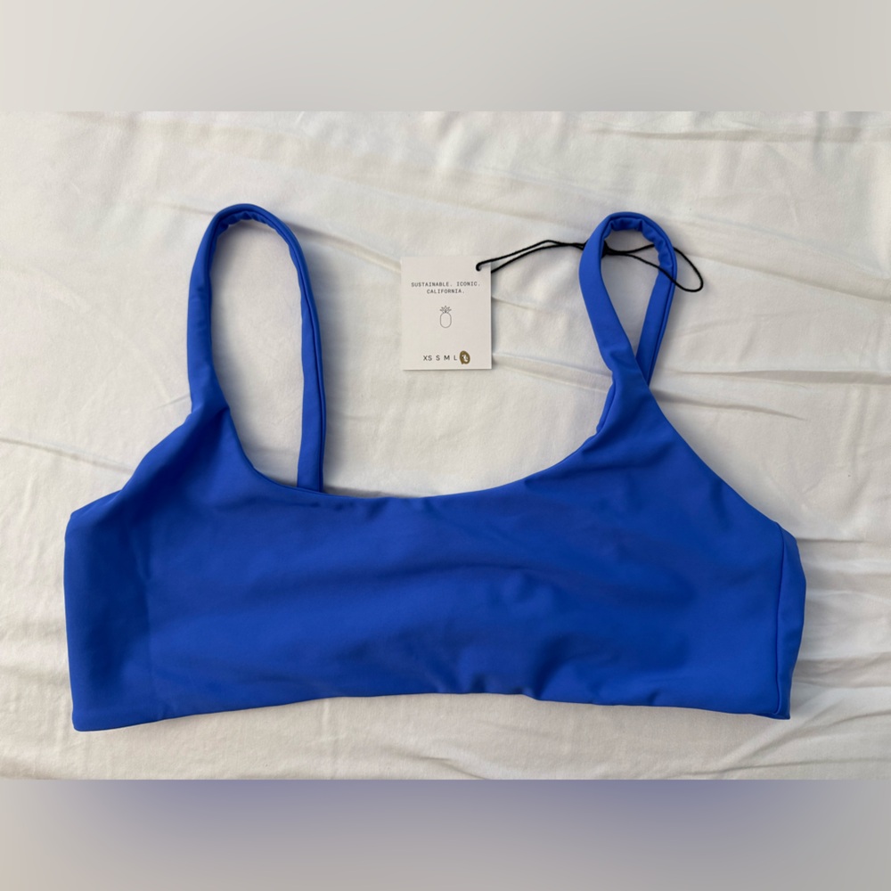 Skatie blue top